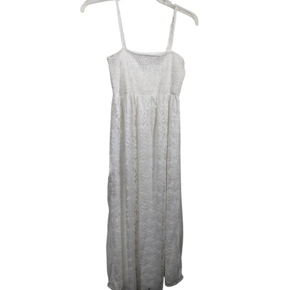 Siren Lily Maternity Dresses & Skirts - 3415)Siren Lily Sleeveless White Smocked Floral Baby Doll Maternity Dress Large